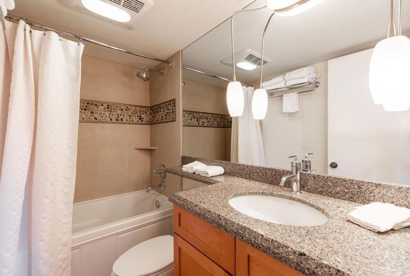 Village Center Condos Вейл Номер фото